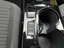 Peugeot E-208 Active 