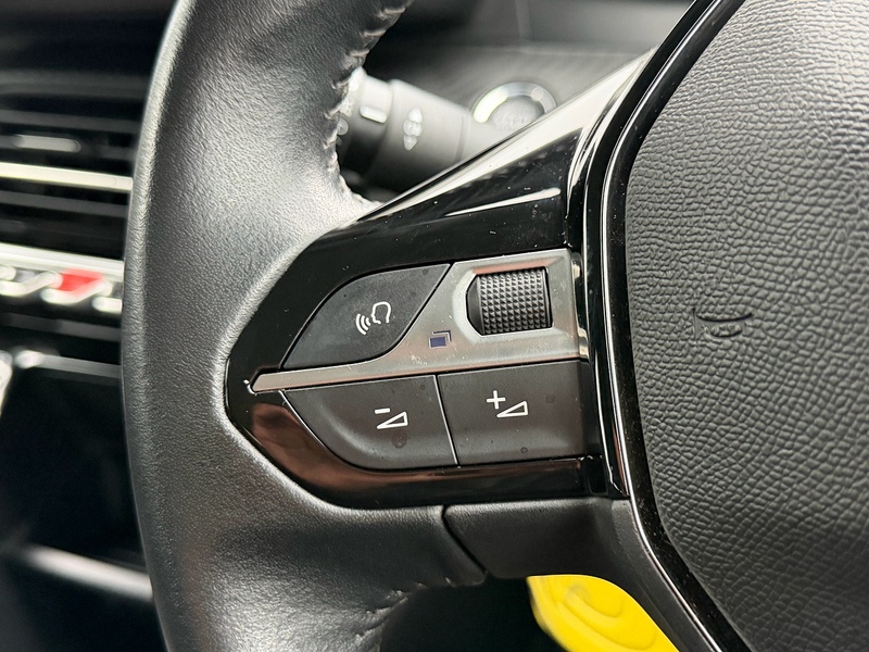 Peugeot Active 0.0 5dr Hatchback Automatic Electric