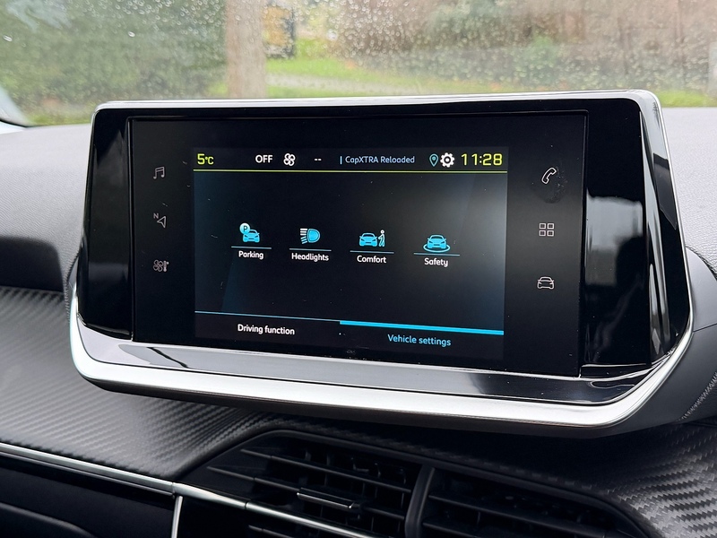 Peugeot Active 0.0 5dr Hatchback Automatic Electric