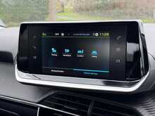 Peugeot E-208 Active 