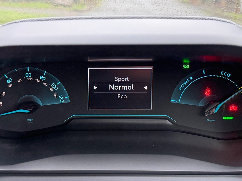 Peugeot Active 0.0 5dr Hatchback Automatic Electric