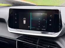 Peugeot E-208 Active 