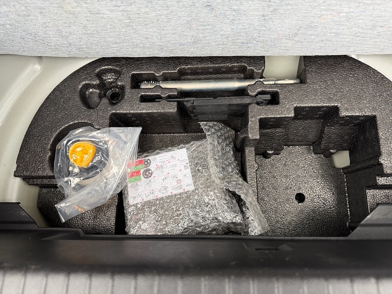 Peugeot Active 0.0 5dr Hatchback Automatic Electric