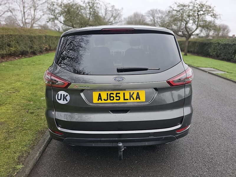 Ford T EcoBoost Titanium MPV 1.5 Manual Petrol