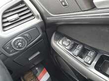 Ford S-Max T EcoBoost Titanium 