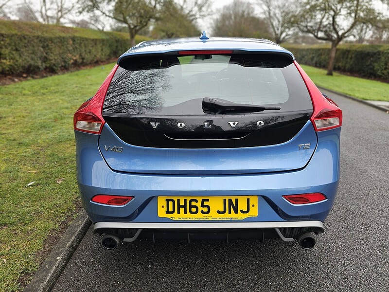 Volvo T2 R-Design Hatchback 2.0 Manual Petrol