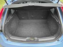 Volvo V40 T2 R-Design 