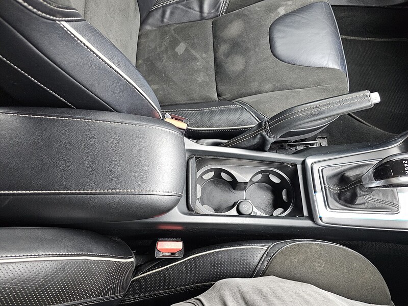 Volvo T2 R-Design Hatchback 2.0 Manual Petrol