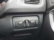 Volvo V40 T2 R-Design 