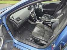 Volvo V40 T2 R-Design 