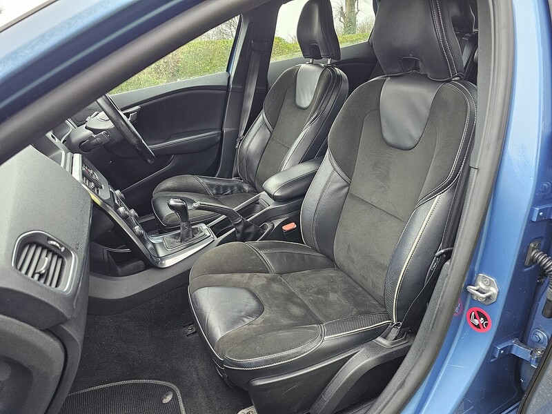 Volvo T2 R-Design Hatchback 2.0 Manual Petrol