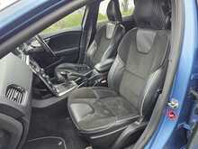 Volvo V40 T2 R-Design 