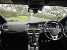 Volvo V40 T2 R-Design 