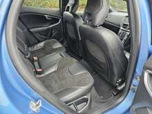 Volvo V40 T2 R-Design 