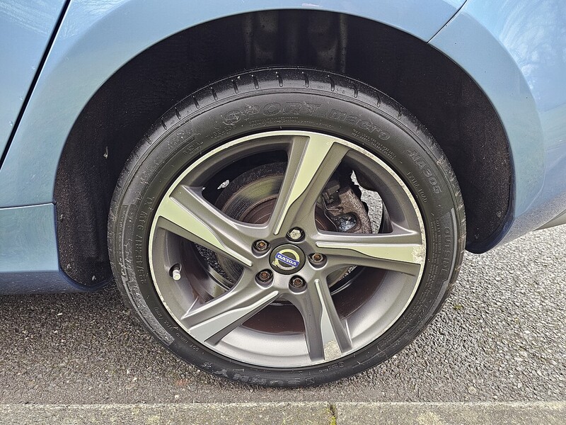 Volvo T2 R-Design Hatchback 2.0 Manual Petrol