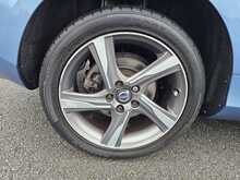 Volvo V40 T2 R-Design 