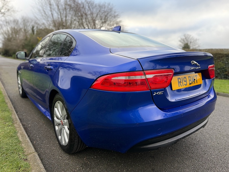 Jaguar d R-Sport Saloon 2.0 Manual Diesel