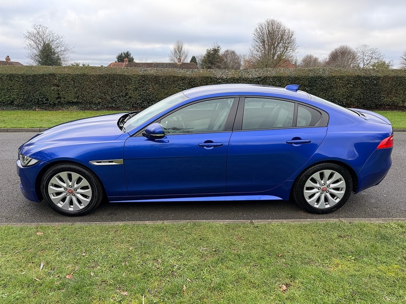 Jaguar d R-Sport Saloon 2.0 Manual Diesel