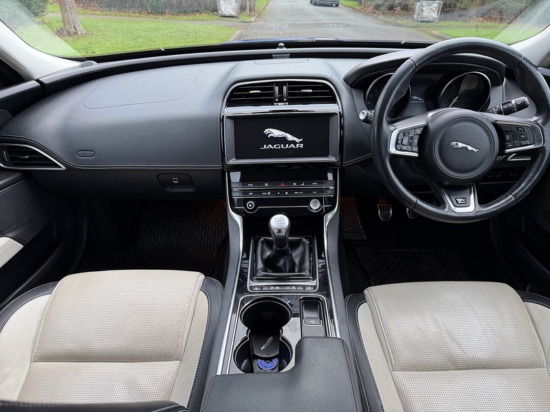 Jaguar d R-Sport Saloon 2.0 Manual Diesel