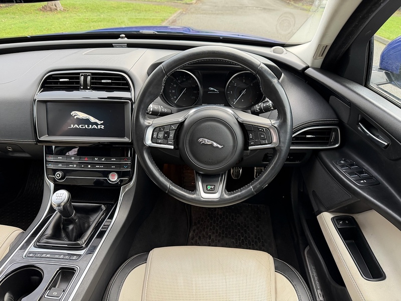 Jaguar d R-Sport Saloon 2.0 Manual Diesel