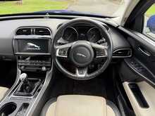Jaguar XE d R-Sport 
