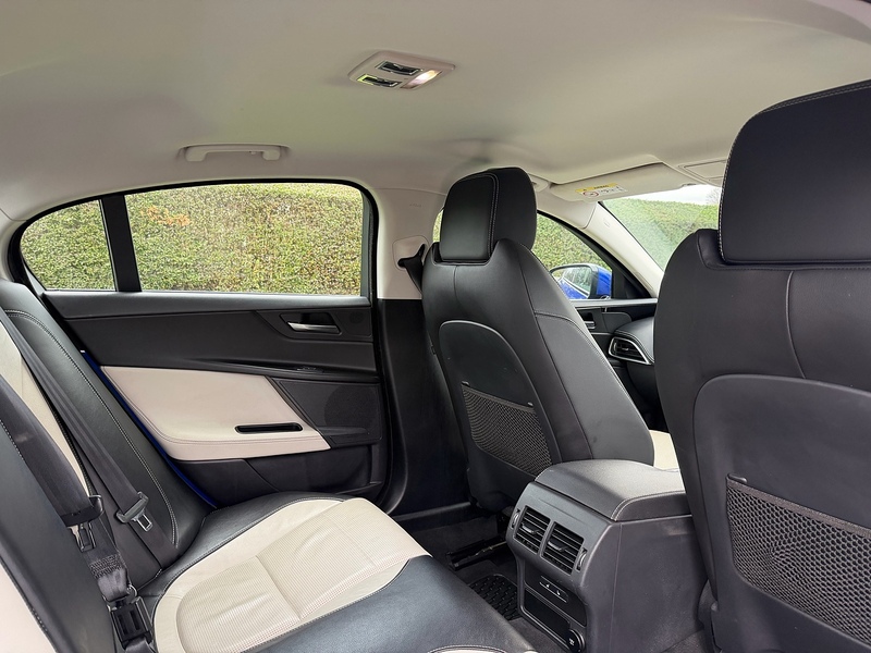 Jaguar d R-Sport Saloon 2.0 Manual Diesel