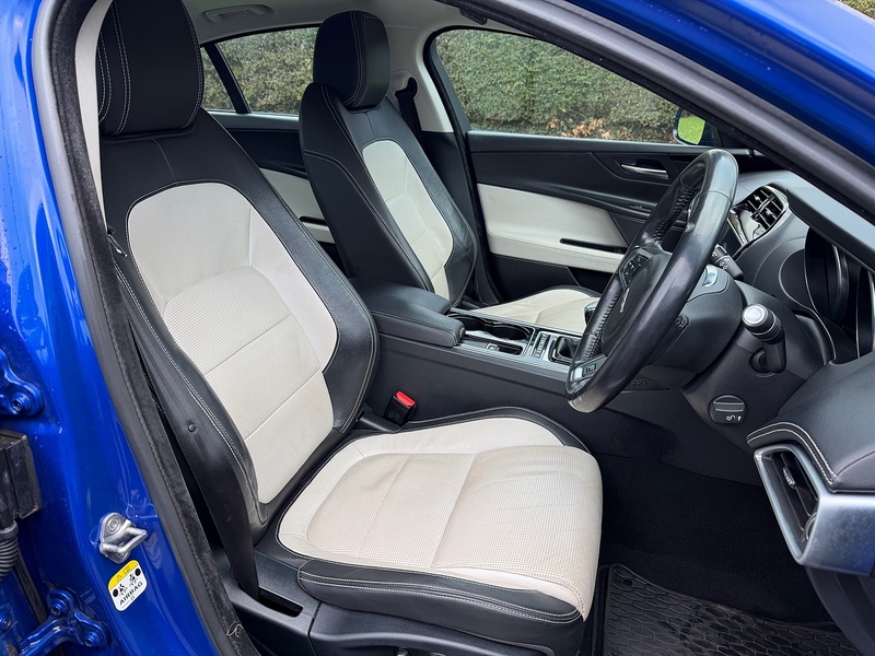 Jaguar d R-Sport Saloon 2.0 Manual Diesel