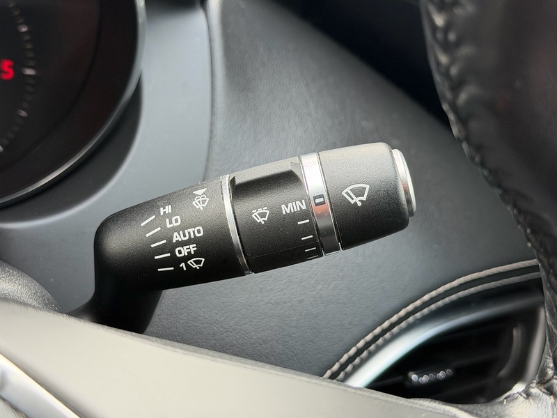 Jaguar d R-Sport Saloon 2.0 Manual Diesel