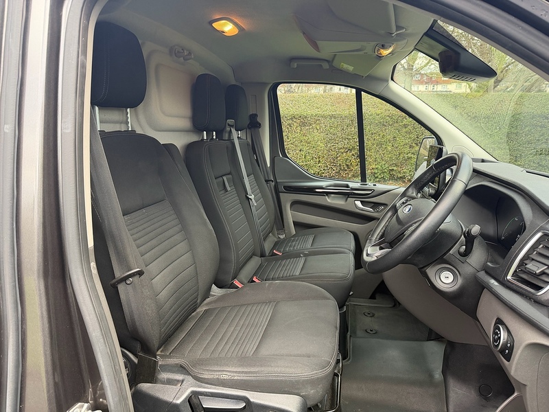 Ford 340 EcoBoost Limited Panel Van 1.0 Automatic Petrol Plug-in Hybrid