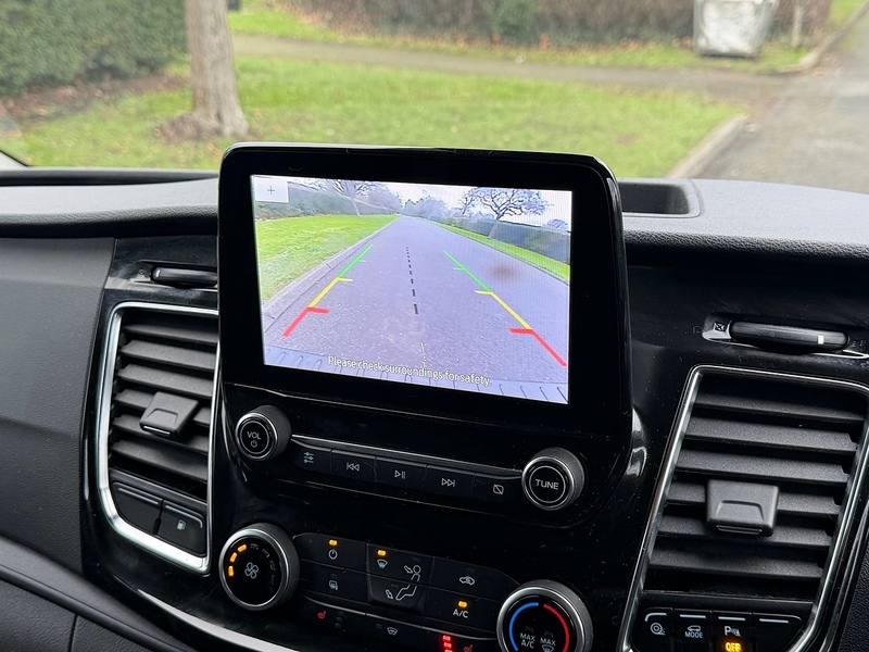 Ford 340 EcoBoost Limited Panel Van 1.0 Automatic Petrol Plug-in Hybrid