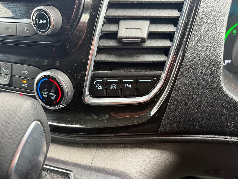 Ford 340 EcoBoost Limited Panel Van 1.0 Automatic Petrol Plug-in Hybrid