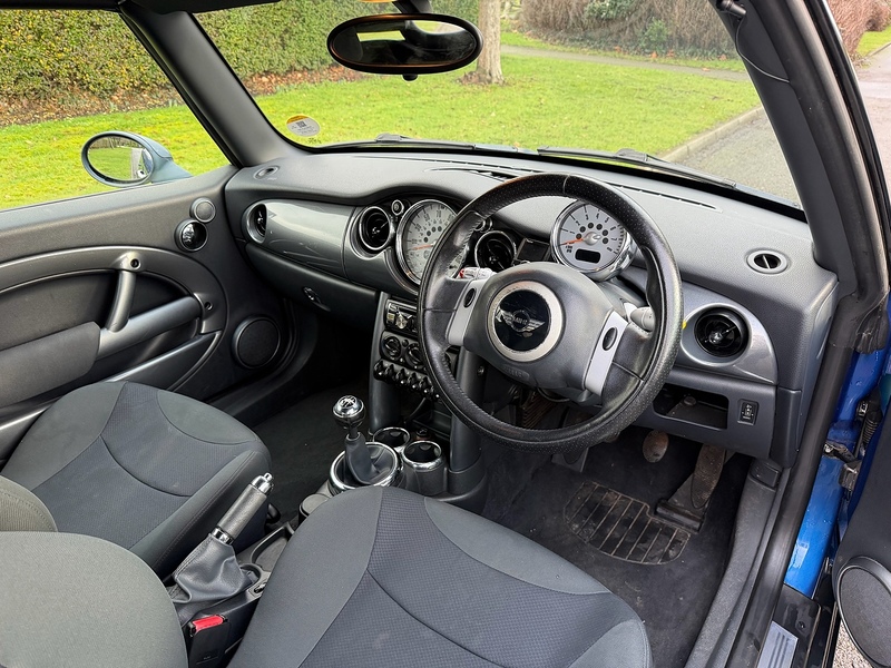 MINI 1.6 One Convertible 2dr Petrol Manual Euro 4 (90 bhp)