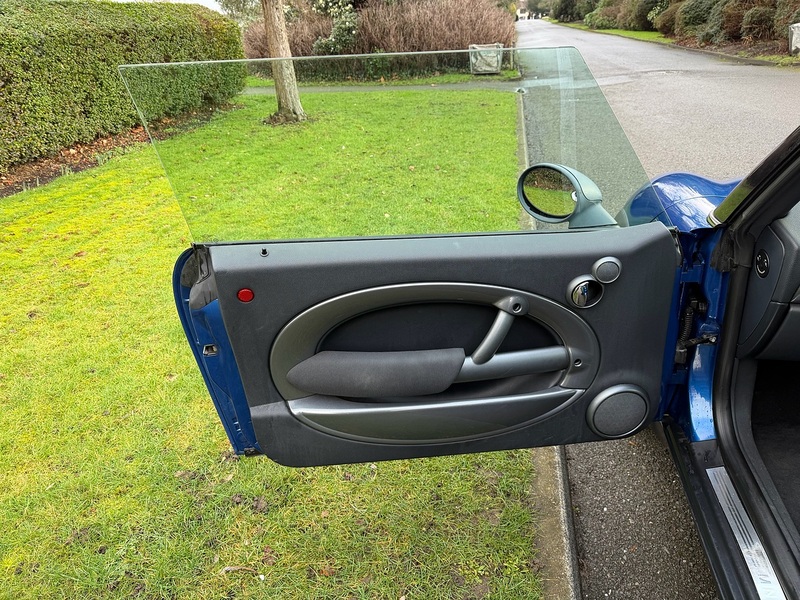 MINI 1.6 One Convertible 2dr Petrol Manual Euro 4 (90 bhp)