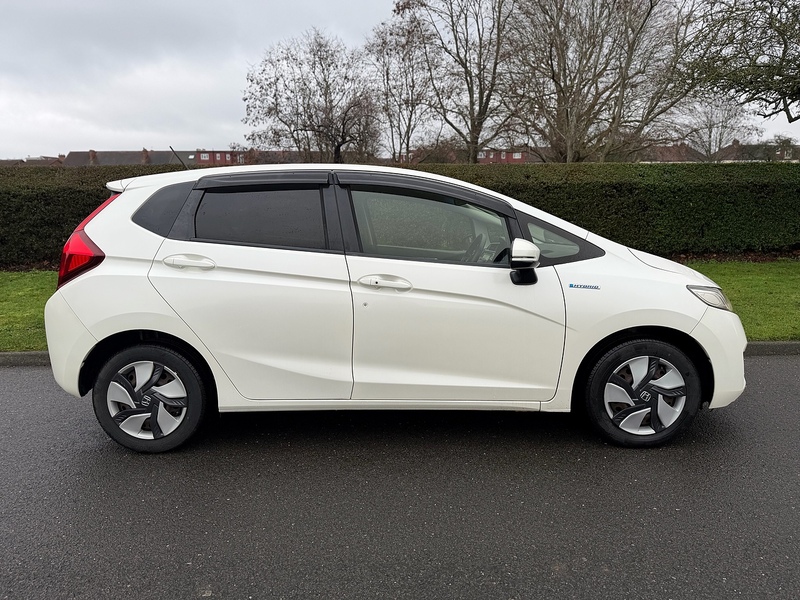 Honda HONDA FIT HATCHBACK 1.5 AUTOMATIC PETROL