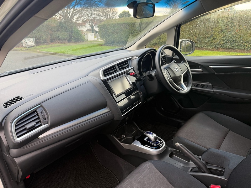 Honda HONDA FIT HATCHBACK 1.5 AUTOMATIC PETROL