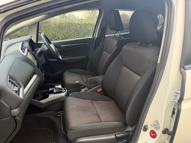 Honda HONDA FIT HATCHBACK 1.5 AUTOMATIC PETROL