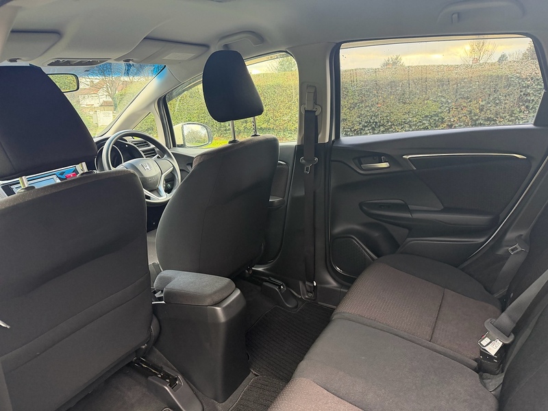 Honda HONDA FIT HATCHBACK 1.5 AUTOMATIC PETROL