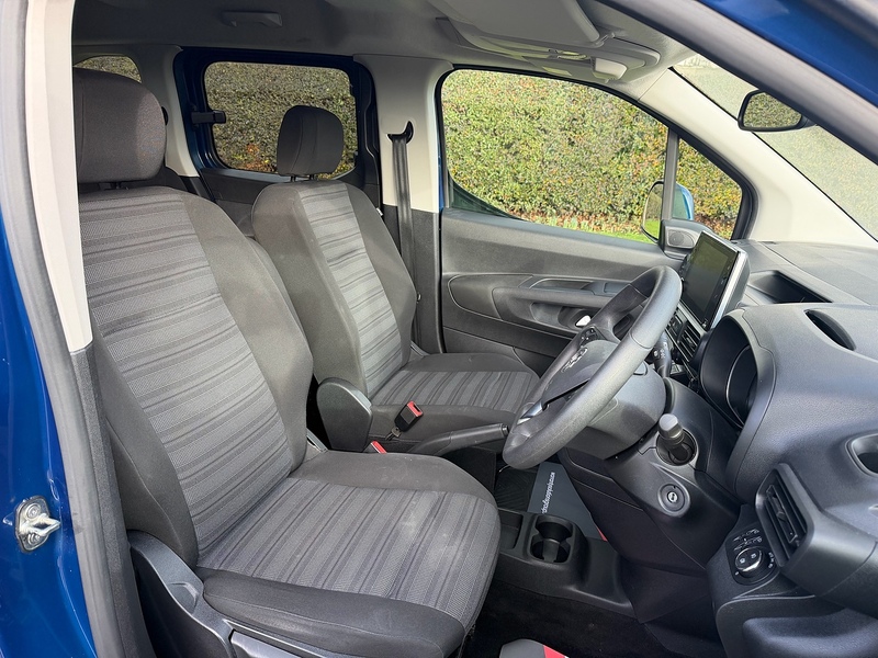 Vauxhall Turbo Energy MPV 1.2 Manual Petrol