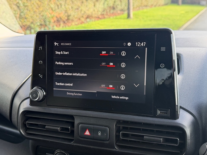 Vauxhall Turbo Energy MPV 1.2 Manual Petrol