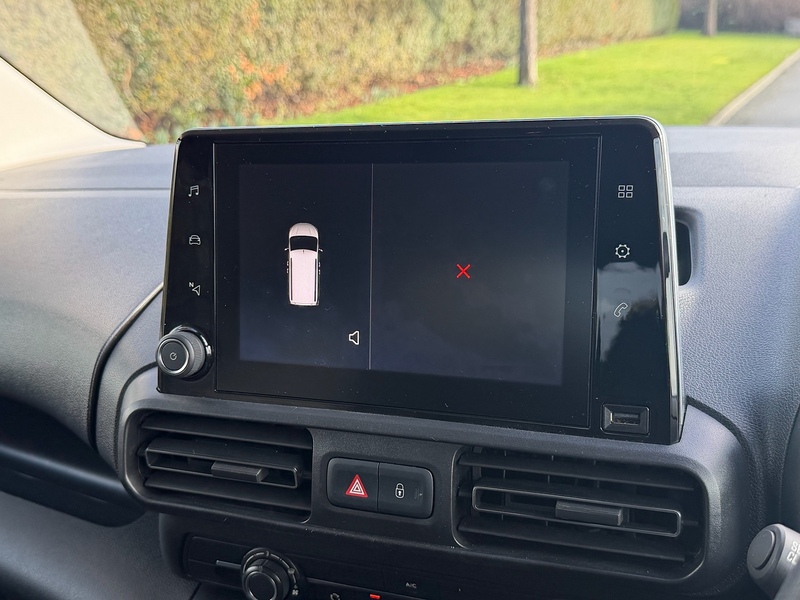 Vauxhall Turbo Energy MPV 1.2 Manual Petrol