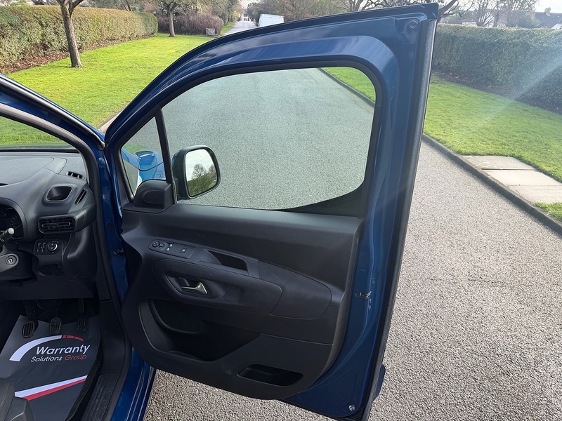 Vauxhall Turbo Energy MPV 1.2 Manual Petrol