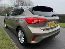 Ford Focus T EcoBoost Titanium