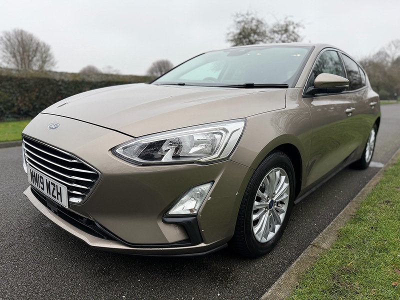 Ford T EcoBoost Titanium Hatchback 1.0 Manual Petrol