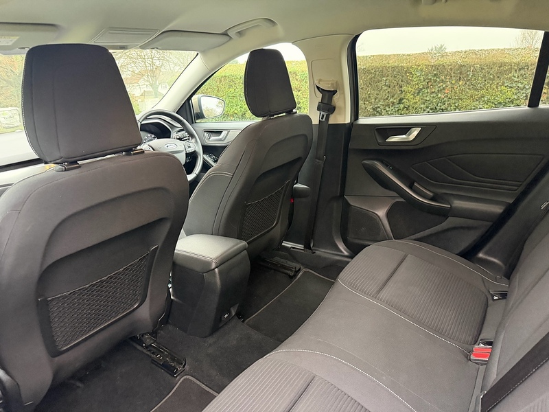 Ford T EcoBoost Titanium Hatchback 1.0 Manual Petrol