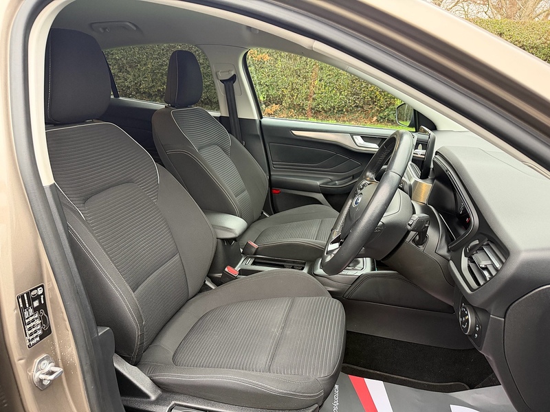 Ford T EcoBoost Titanium Hatchback 1.0 Manual Petrol