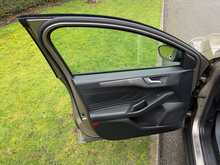 Ford Focus T EcoBoost Titanium