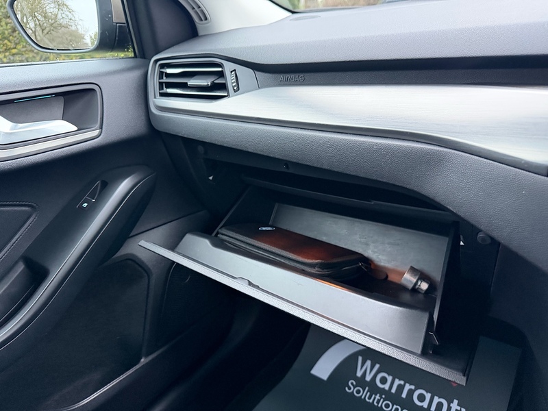 Ford T EcoBoost Titanium Hatchback 1.0 Manual Petrol