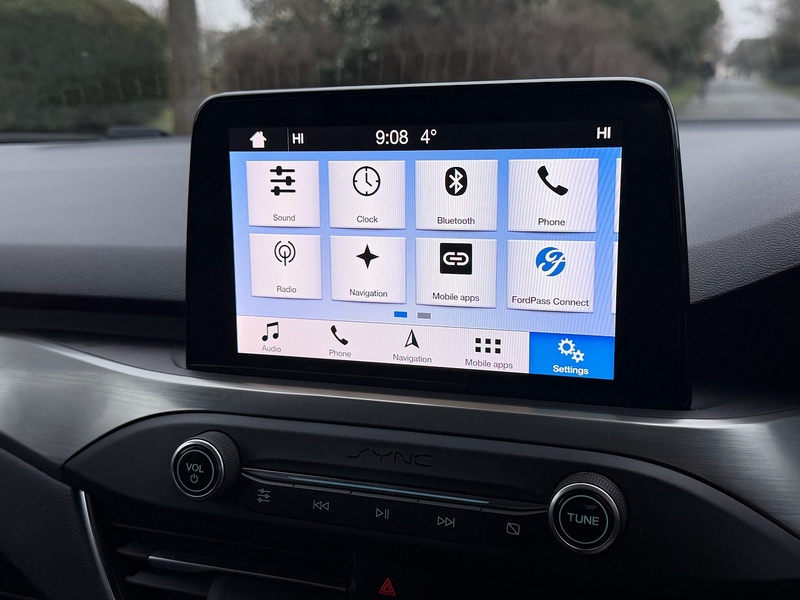 Ford T EcoBoost Titanium Hatchback 1.0 Manual Petrol