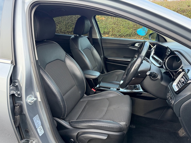 Kia T-GDi 3 SUV 1.5 Manual Petrol