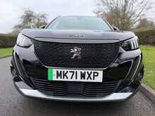 Peugeot E-2008 GT Premium 